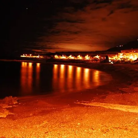 דירה Beautiful Caleta Interian